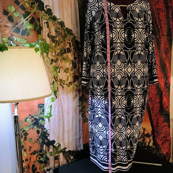 EUC: HAANI Sze 2X Black & White Geometric Midi Dress - Picture 4 of 5